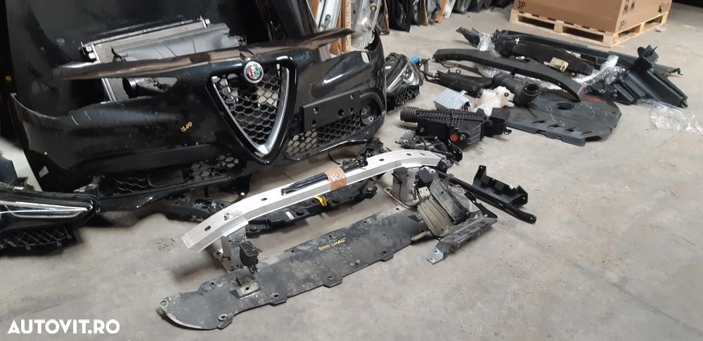 Fata completa Alfa Romeo Stelvio 2018 - 3