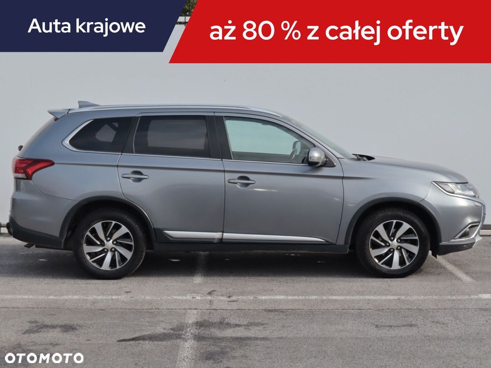 Mitsubishi Outlander - 8