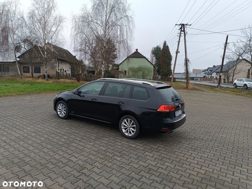 Volkswagen Golf 2.0 TDI BlueMotion Technology Lounge - 4