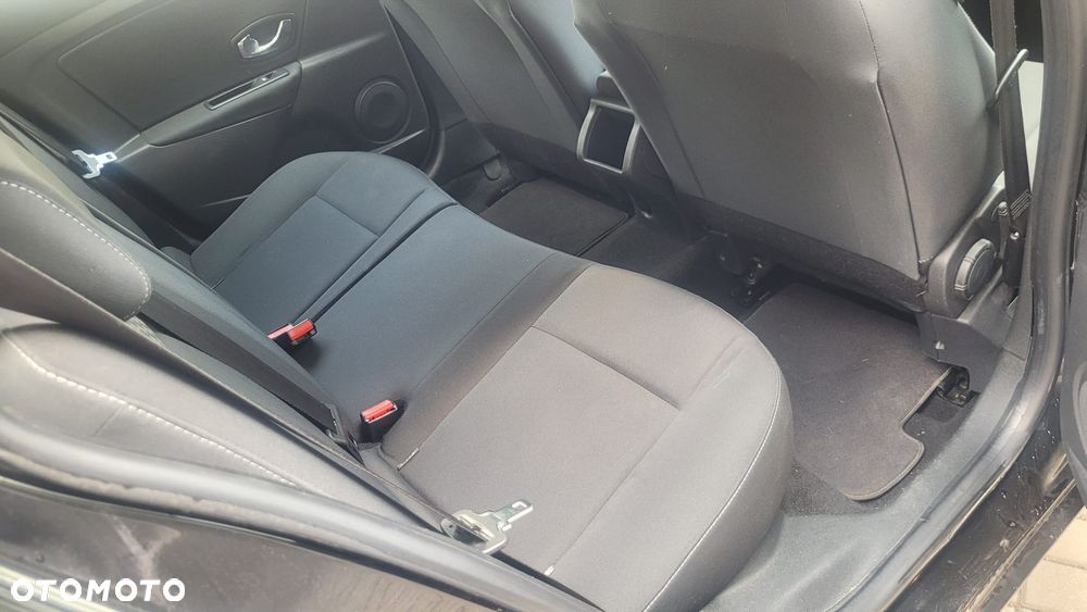 Renault Megane dCi 110 FAP EDC Dynamique - 19