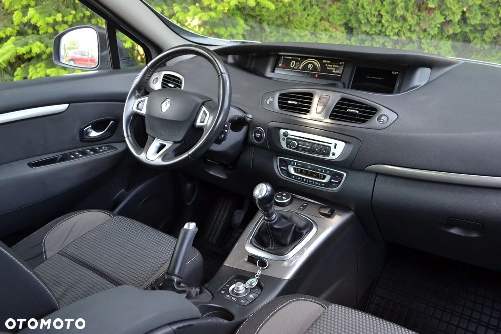 Renault Scenic - 22
