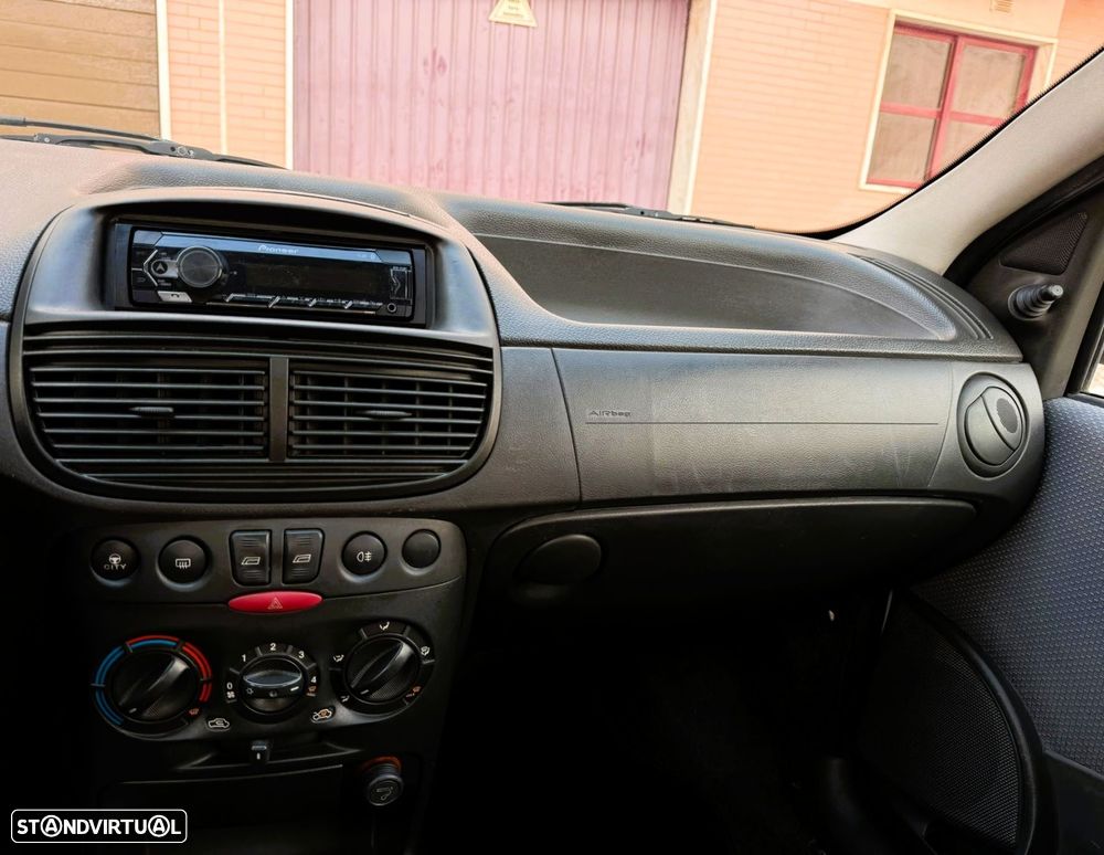 Fiat Punto 70 JTD Multijet Active - 11