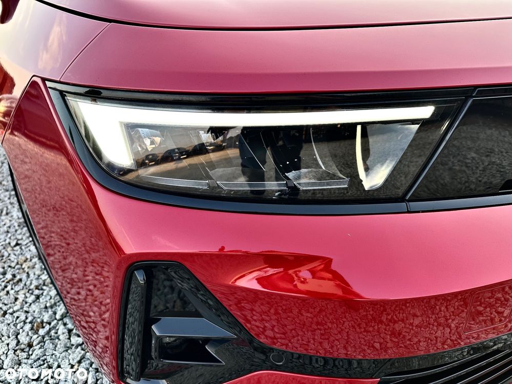 Opel Astra 1.2 Turbo GS - 23