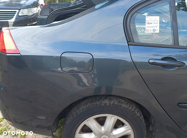 BŁOTNIK TYLNY PRAWY RENAULT LAGUNA III TEB 66 HB