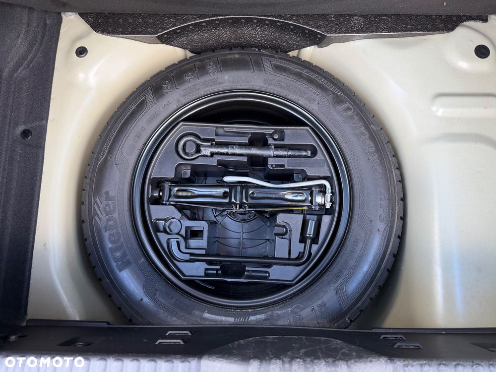 Citroën C3 1.2 PureTech Shine - 19