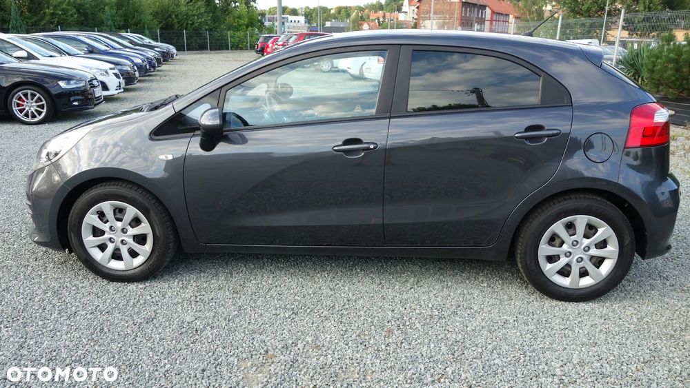 Kia Rio 1.2 Business Line - 4