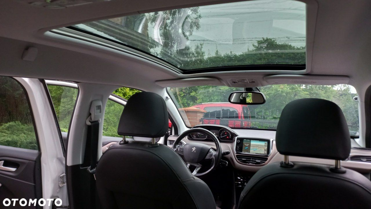 Peugeot 2008 1.6 e-HDi Allure S&S - 10