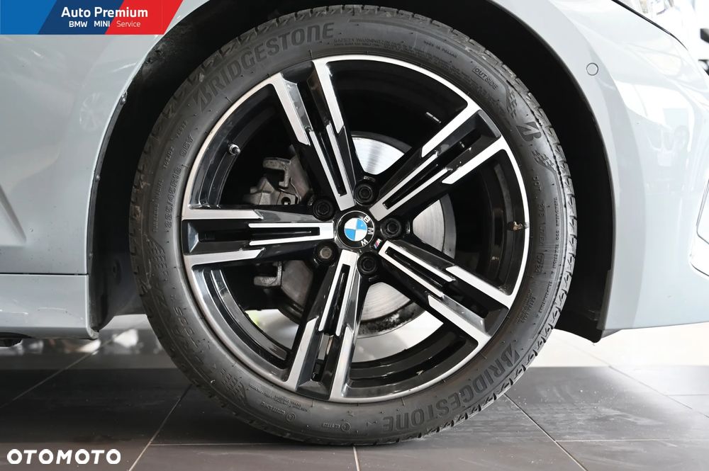BMW Seria 3 318i - 21
