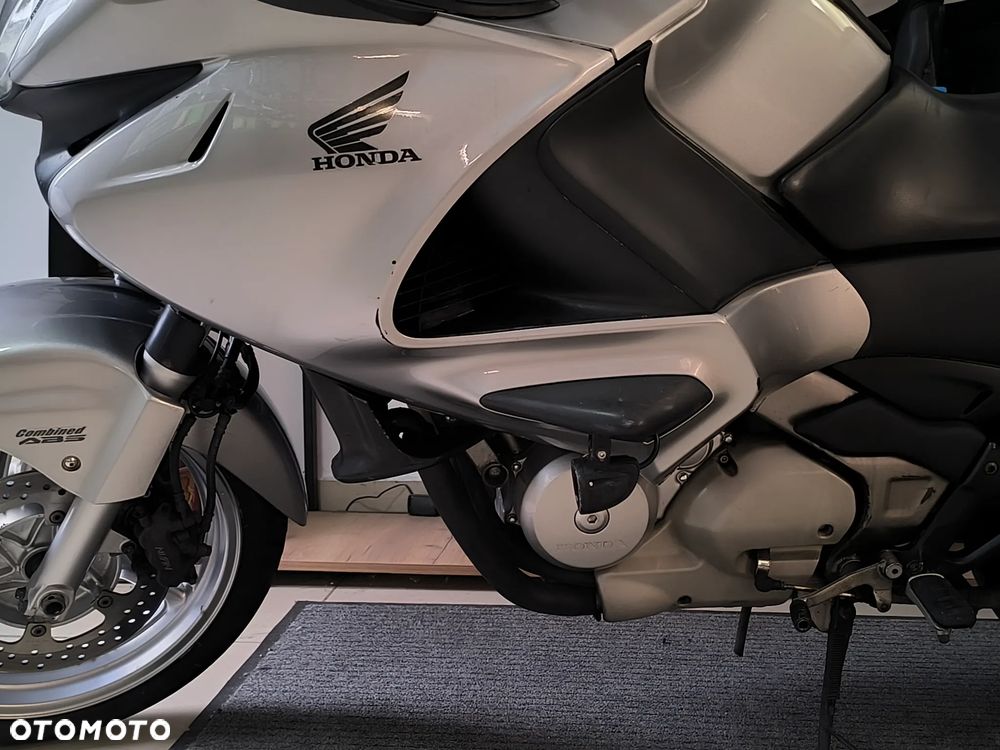 Honda Deauville - 12