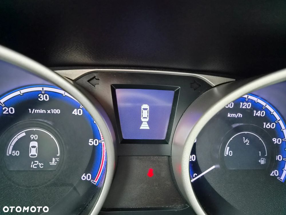 Hyundai ix35 1.7 CRDi Premium 2WD - 22