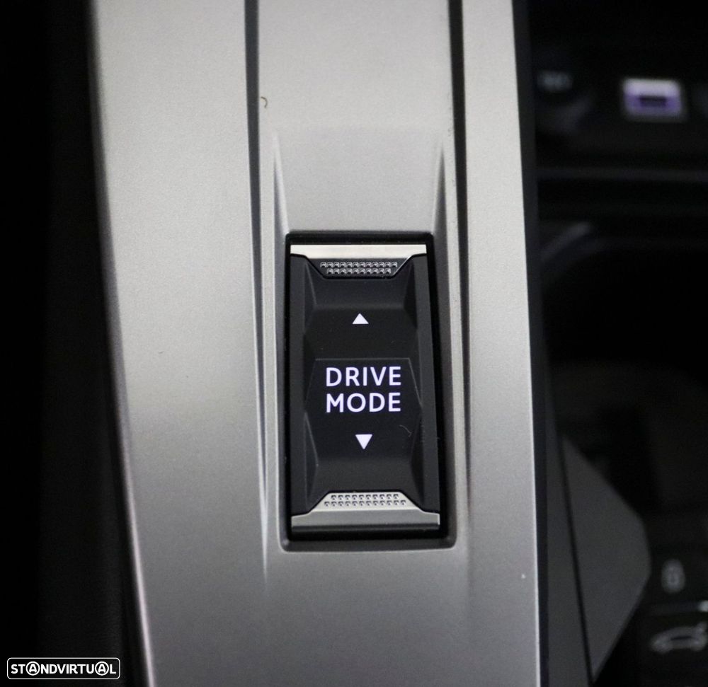 Peugeot 308 1.5 BlueHDi Allure Pack EAT8 — fotografia 31