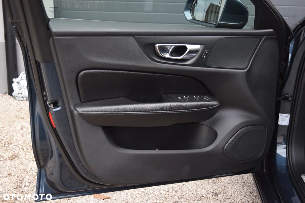 Volvo V60 D3 Geartronic Momentum Pro - 19