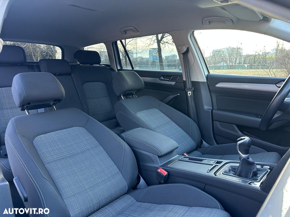 Volkswagen Passat 2.0 TDI SCR Business - 14