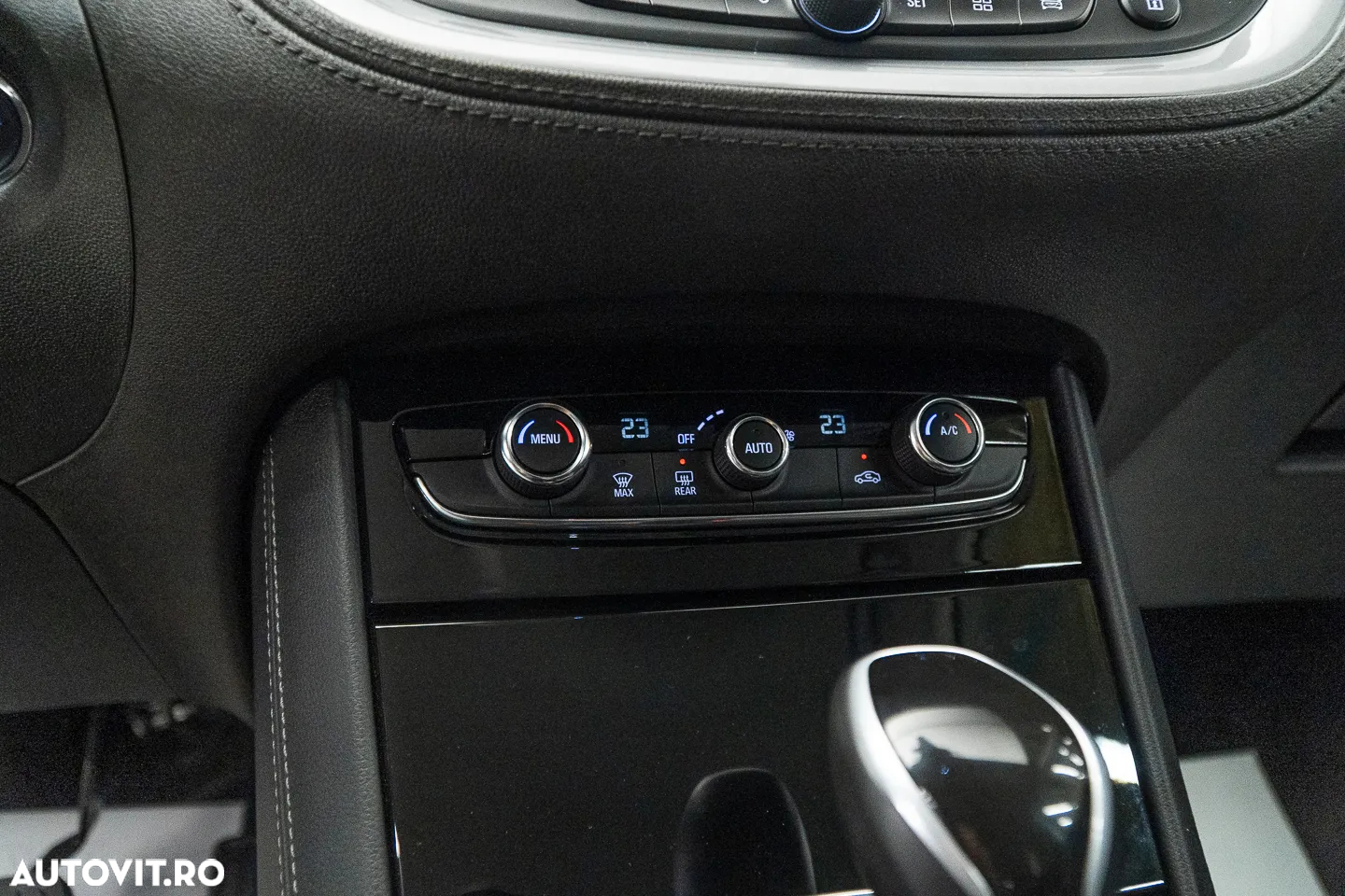 Opel Grandland X 1.2 Turbo START/STOP Innovation Aut. - 12