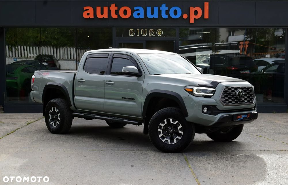 Toyota Tacoma - 3
