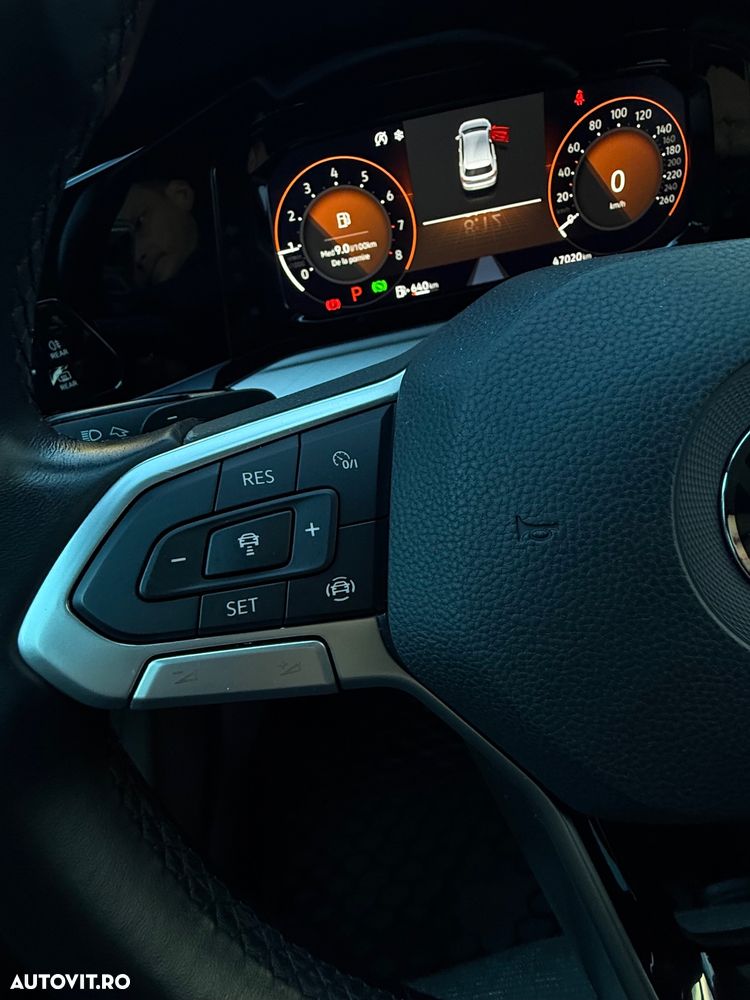 Volkswagen Golf 1.0 eTSI DSG MHEV Life - 17