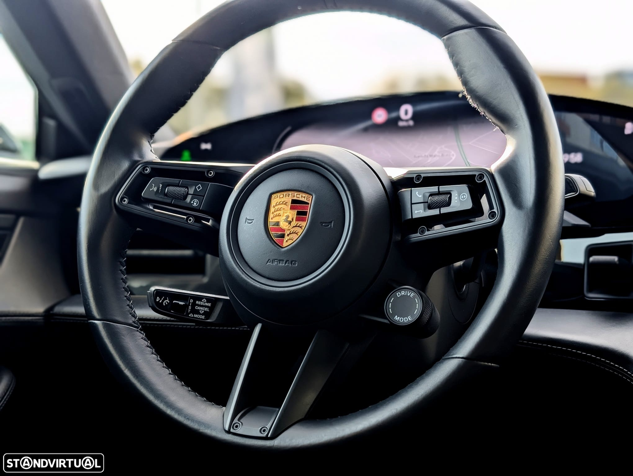 Porsche Taycan 4S Bateria Performance Plus - 27