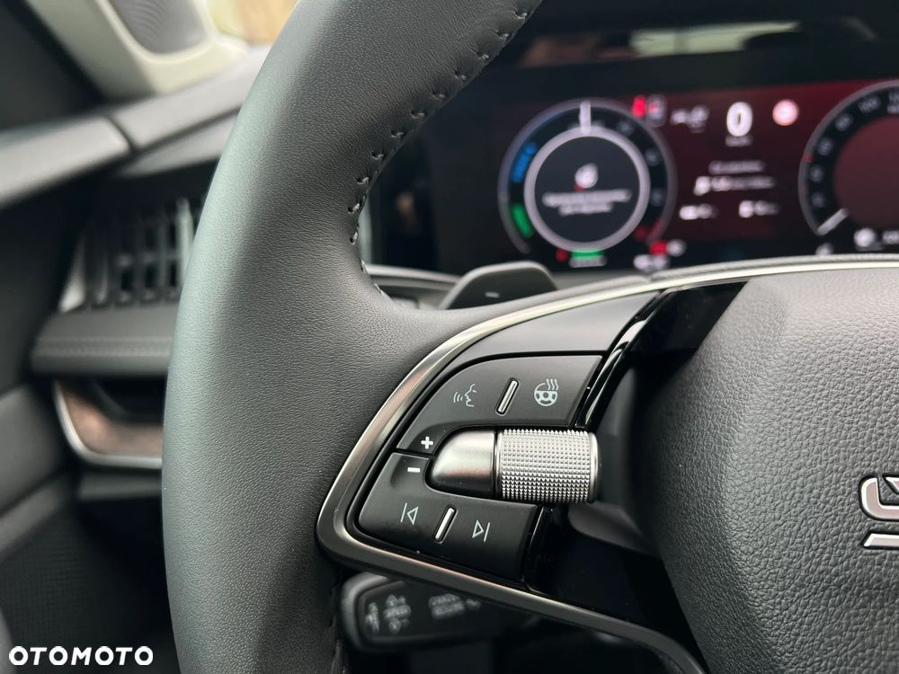 Skoda Superb 1.5 TSI Plug-in Hybrid L&K DSG - 11