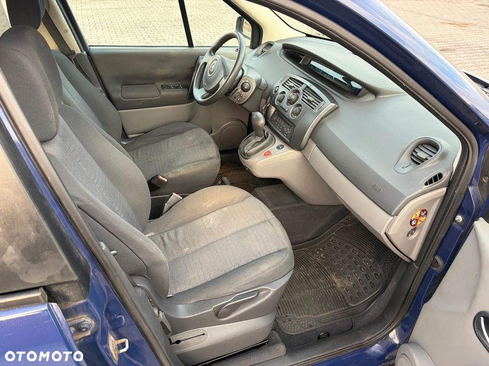 Renault Scenic 1.9 dCi FAP Avantage - 14