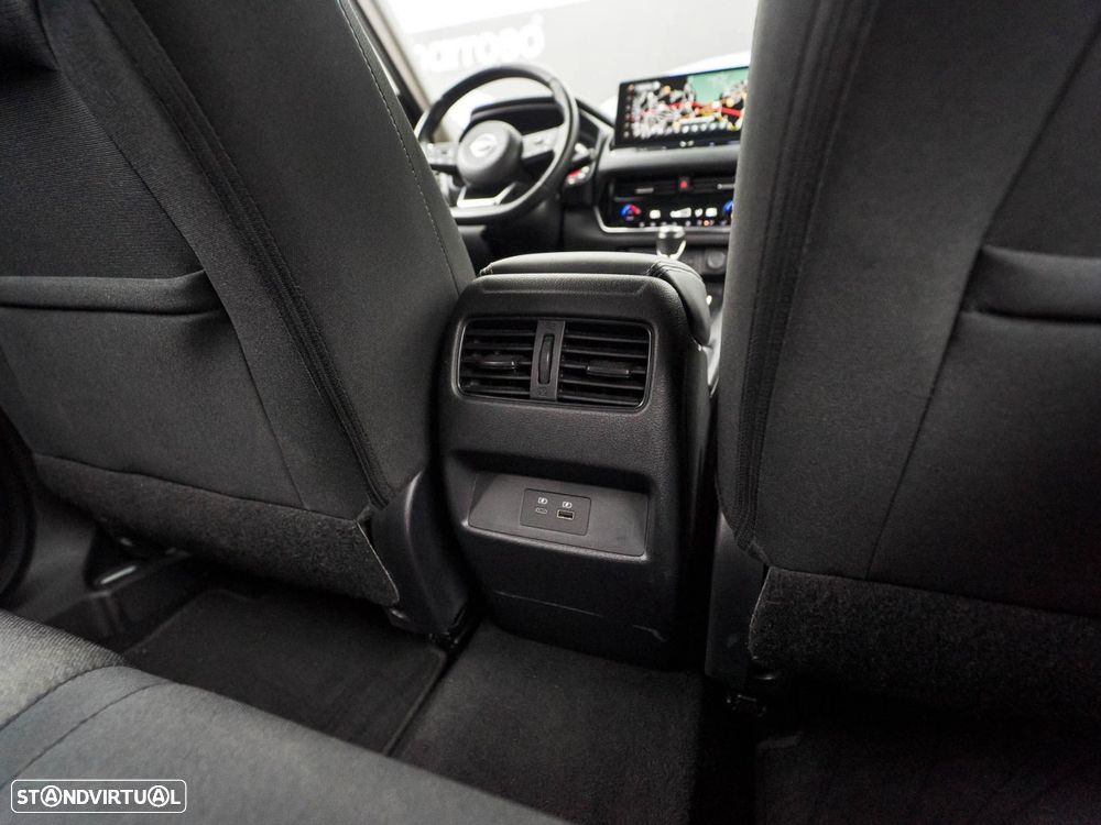 Nissan Qashqai 1.3 DIG-T N-Connecta - 39
