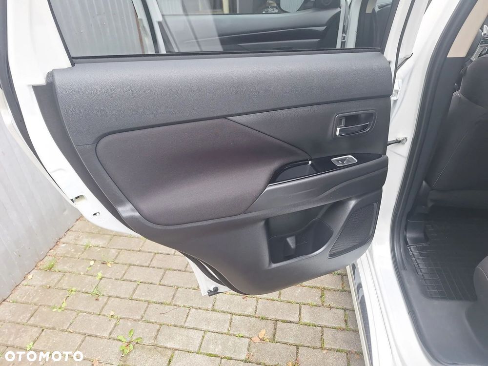 Mitsubishi Outlander Instyle - 6