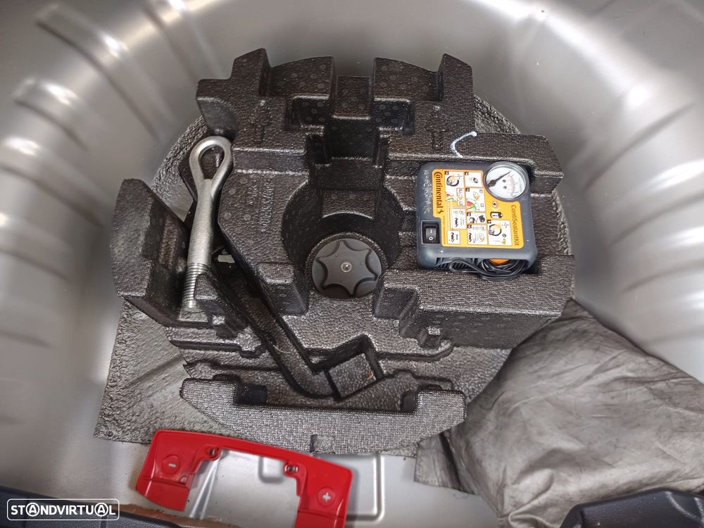 Nissan Micra 0.9 IG-T BOSE Limited Edition S/S - 32