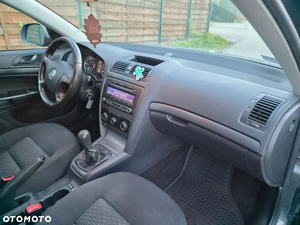 Skoda Octavia 2009 photo 5