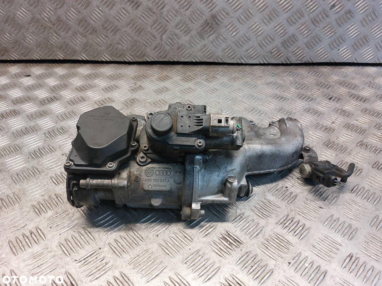 KOLEKTOR SSĄCY + PRZEPUSTNICA PASSAT B6 03G129713K 03G129637A - 3