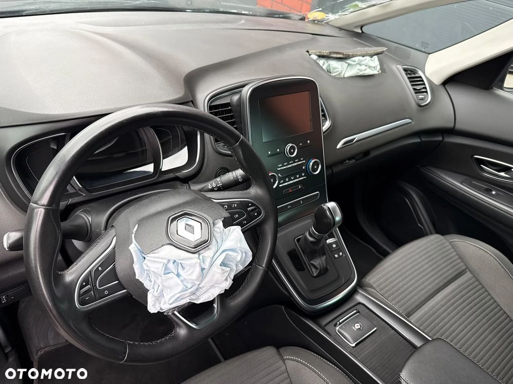 Renault Grand Scenic BLUE dCi 120 EDC LIMITED - 17