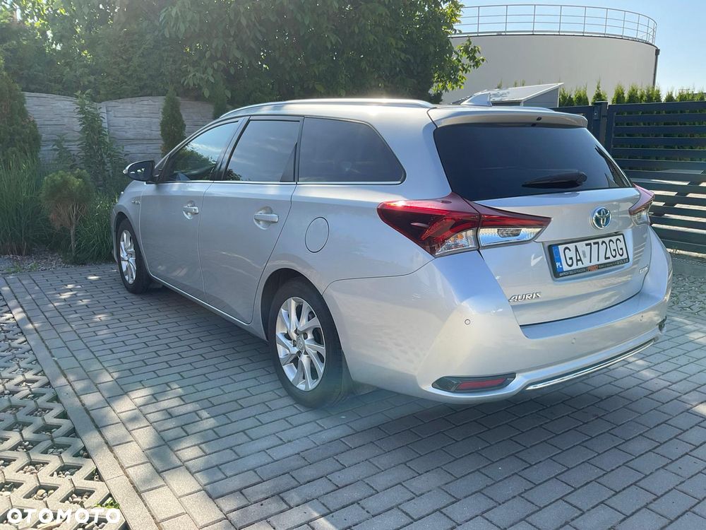 Toyota Auris Hybrid 135 Prestige - 5