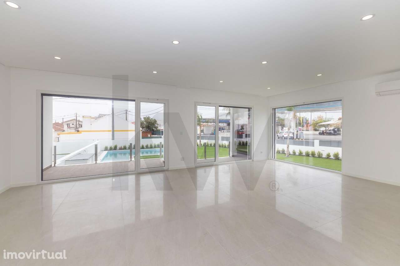 Moradia T3 + 1 Moderna com Piscina e Jardim – Charneca da Caparica - Grande imagem: 5/60