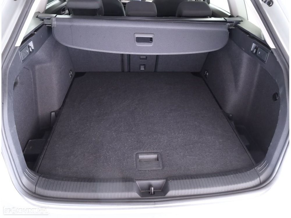 VW Golf Variant 1.0 TSI Life - 16