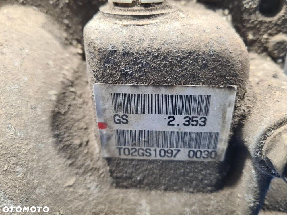 CITROEN C-CROSSER 2.2 HDI MOST TYLNY T02GS1097  2.353 - 5