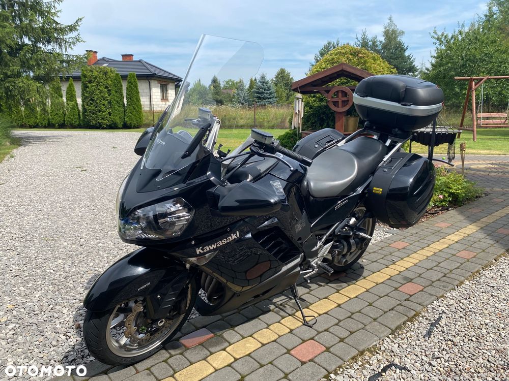 Kawasaki GTR - 1