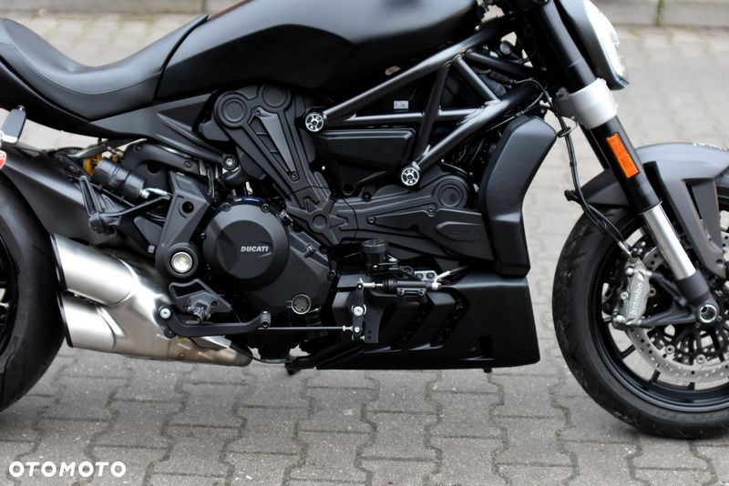 Ducati Diavel - 8