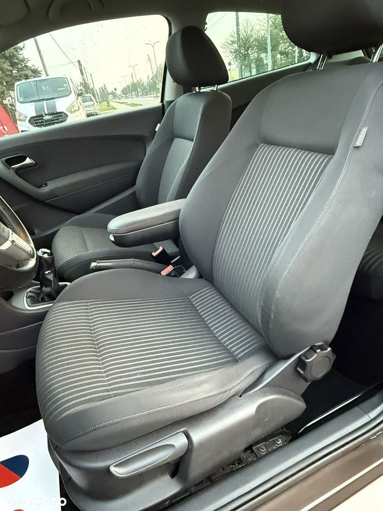 Volkswagen Polo - 5