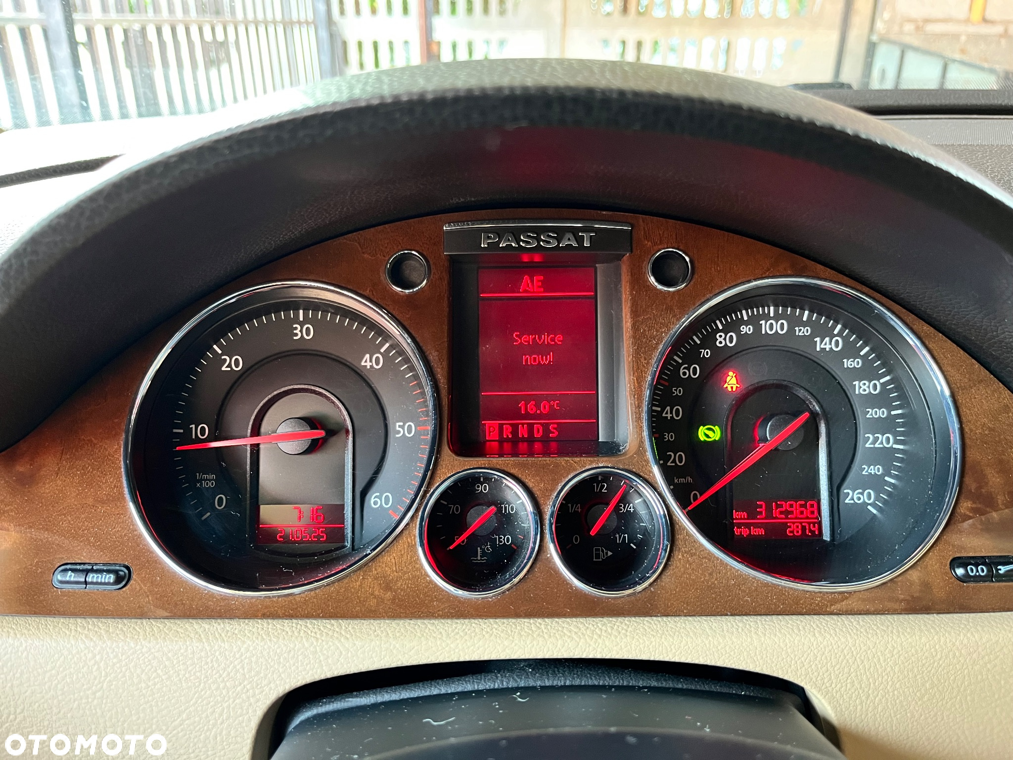 Volkswagen Passat - 9