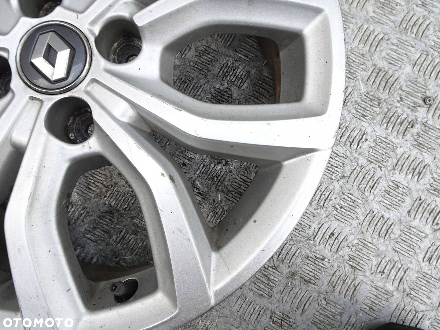 Alufelga Renault Clio IV 16 4x100 ET 44 - 6