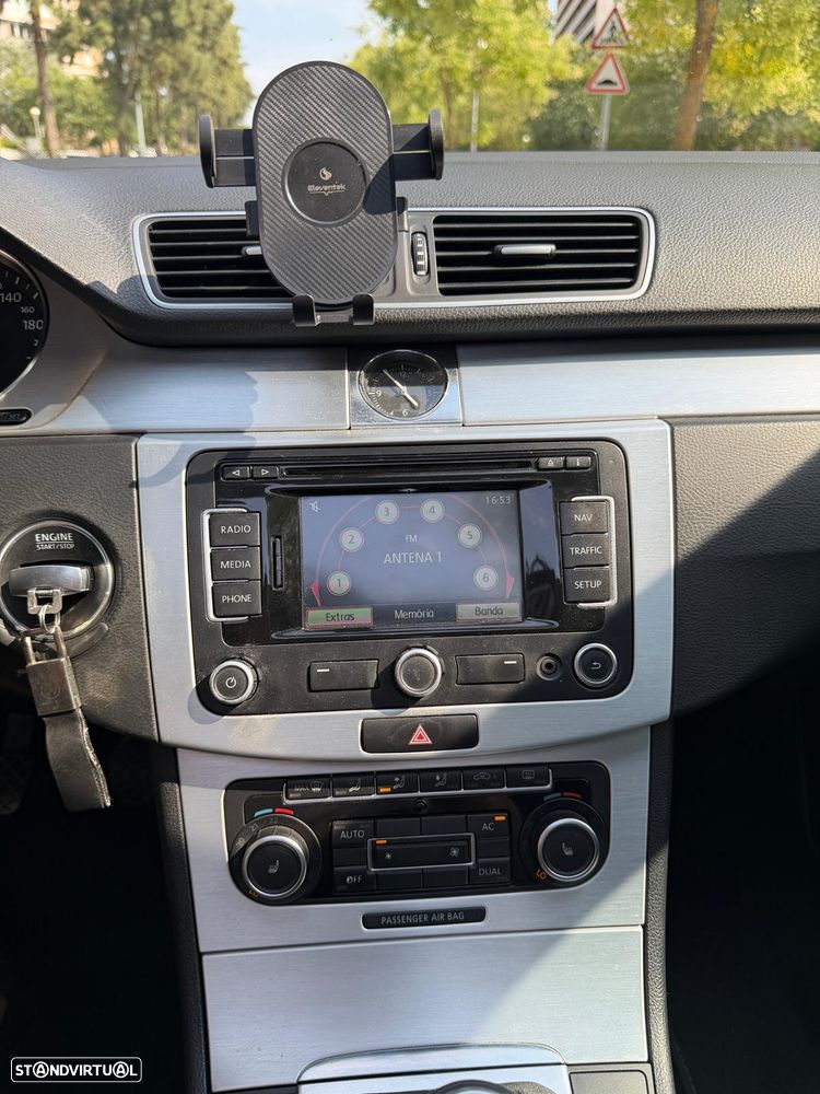 VW Passat Variant 2.0 TDI Highline - 8