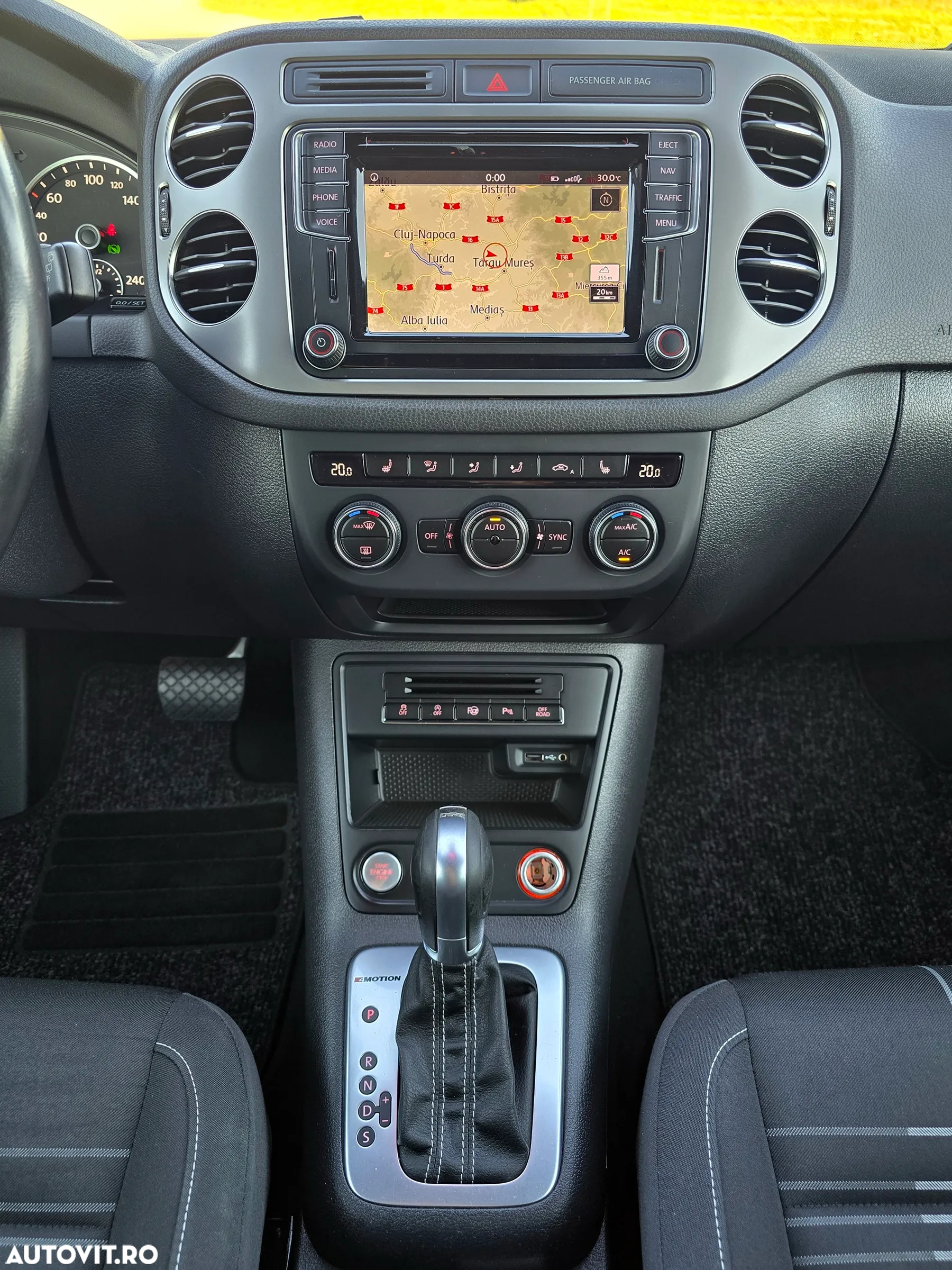 Volkswagen Tiguan 2.0 TDI SCR 4MOTION BlueMotion Technology DSG Lounge Track & Style - 22