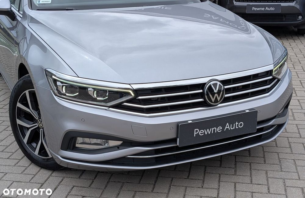 Volkswagen Passat - 8