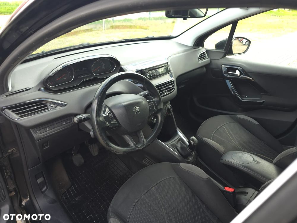 Peugeot 208 1.2 VTi Access - 21