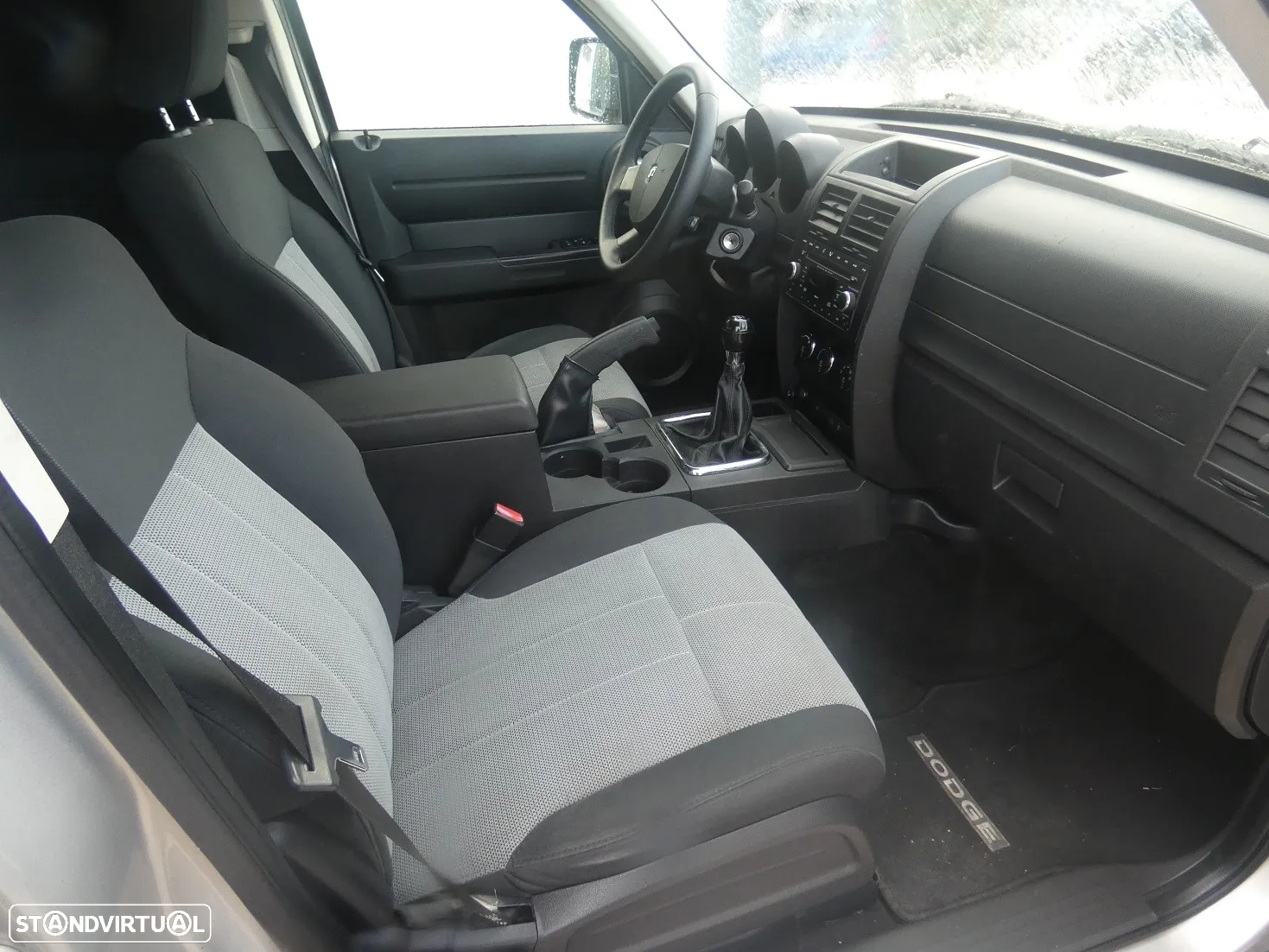Dodge Nitro 2.8 CRD DPF SE 2WD - 15