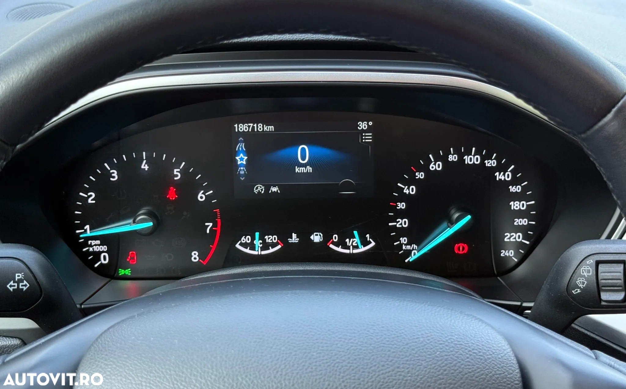 Ford Focus 1.0 EcoBoost Trend Edition - 9