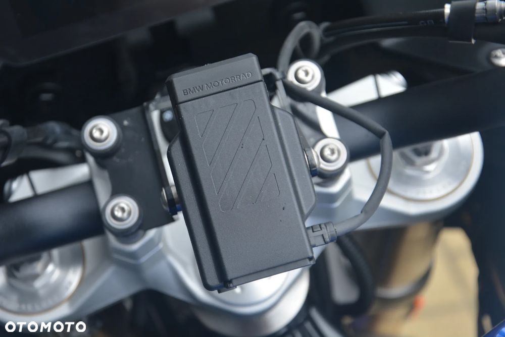 BMW XR - 15