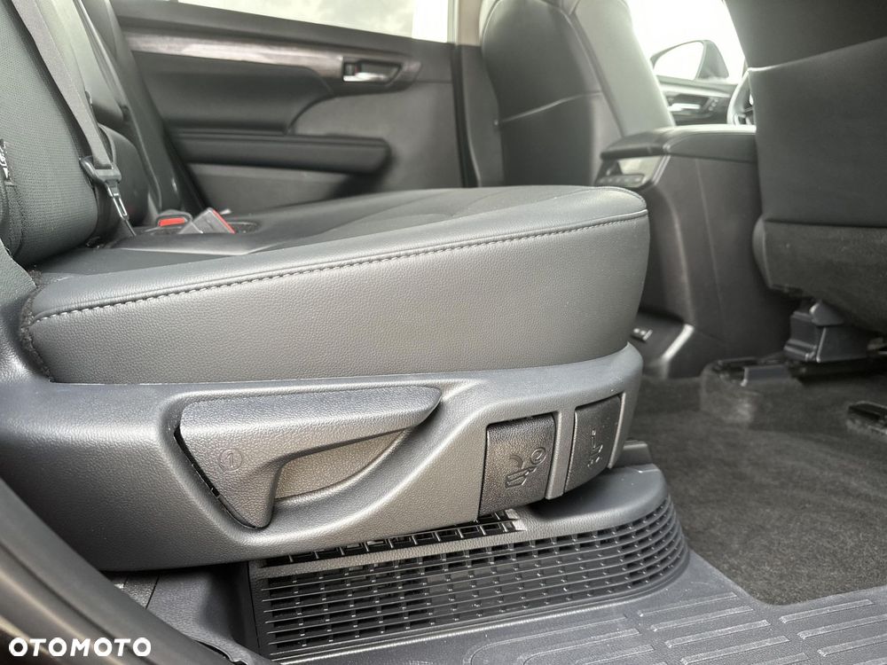 Toyota Highlander - 23