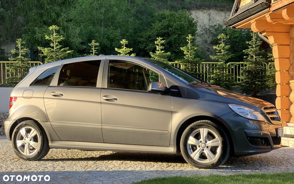 Mercedes-Benz Klasa B 180 BlueEFFICIENCY - 3