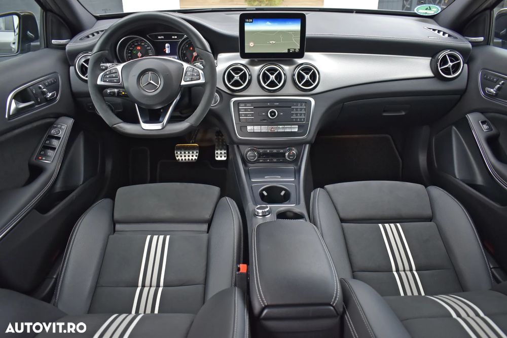 Mercedes-Benz A 220 4MATIC Aut. - 7