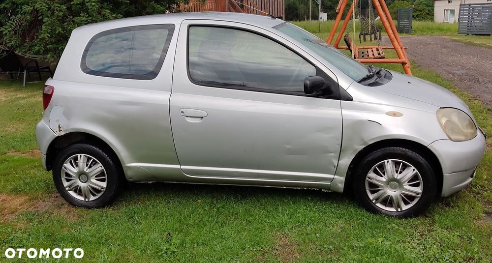 Toyota Yaris - 3