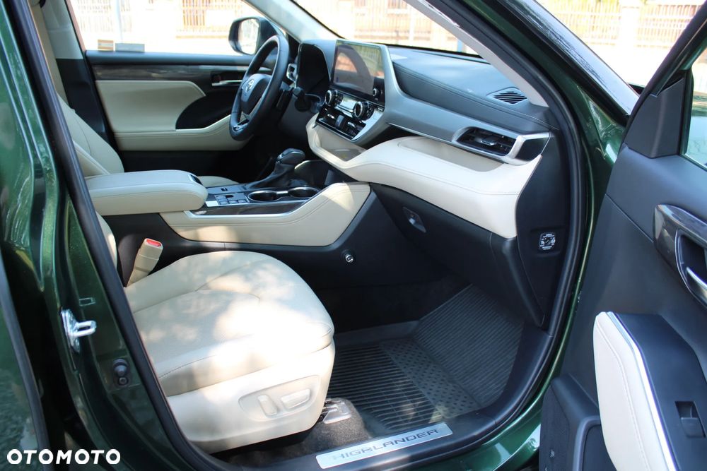 Toyota Highlander 2.5 Hybrid Executive - 33
